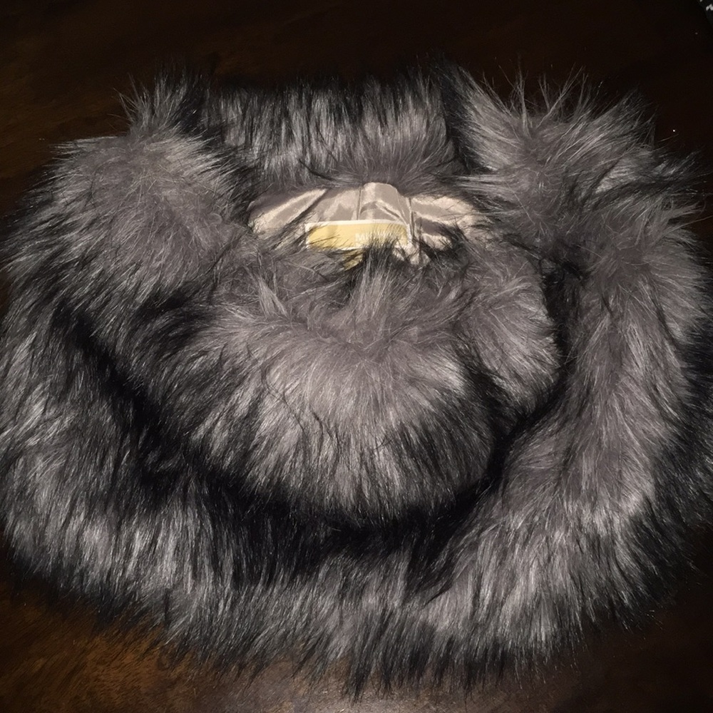 Michael Kors faux fur collar